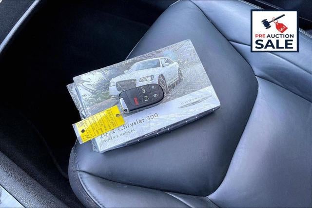2022 Chrysler 300 Touring