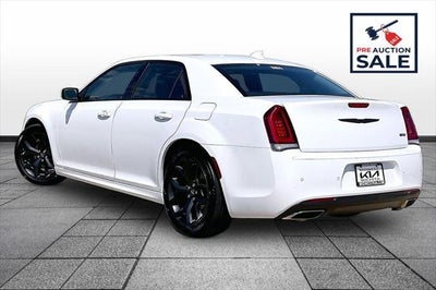 2022 Chrysler 300 Touring