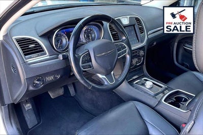 2022 Chrysler 300 Touring