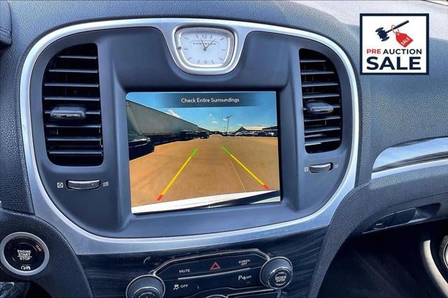 2022 Chrysler 300 Touring