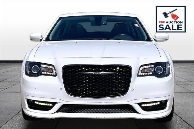 2022 Chrysler 300 Touring