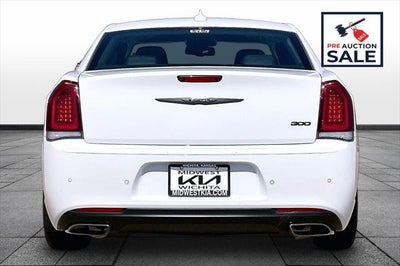 2022 Chrysler 300 Touring