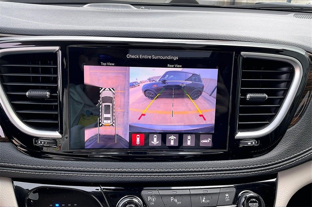 2023 Chrysler Pacifica Limited