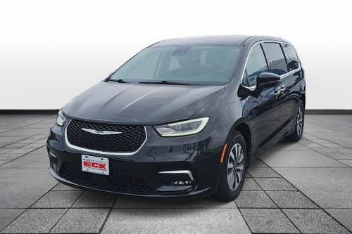 2024 Chrysler Pacifica Select