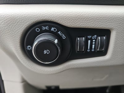 2024 Chrysler Pacifica Select