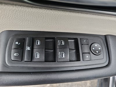 2024 Chrysler Pacifica Select