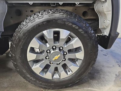 2024 Chevrolet Silverado HD Custom