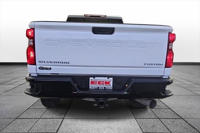 2024 Chevrolet Silverado HD Custom