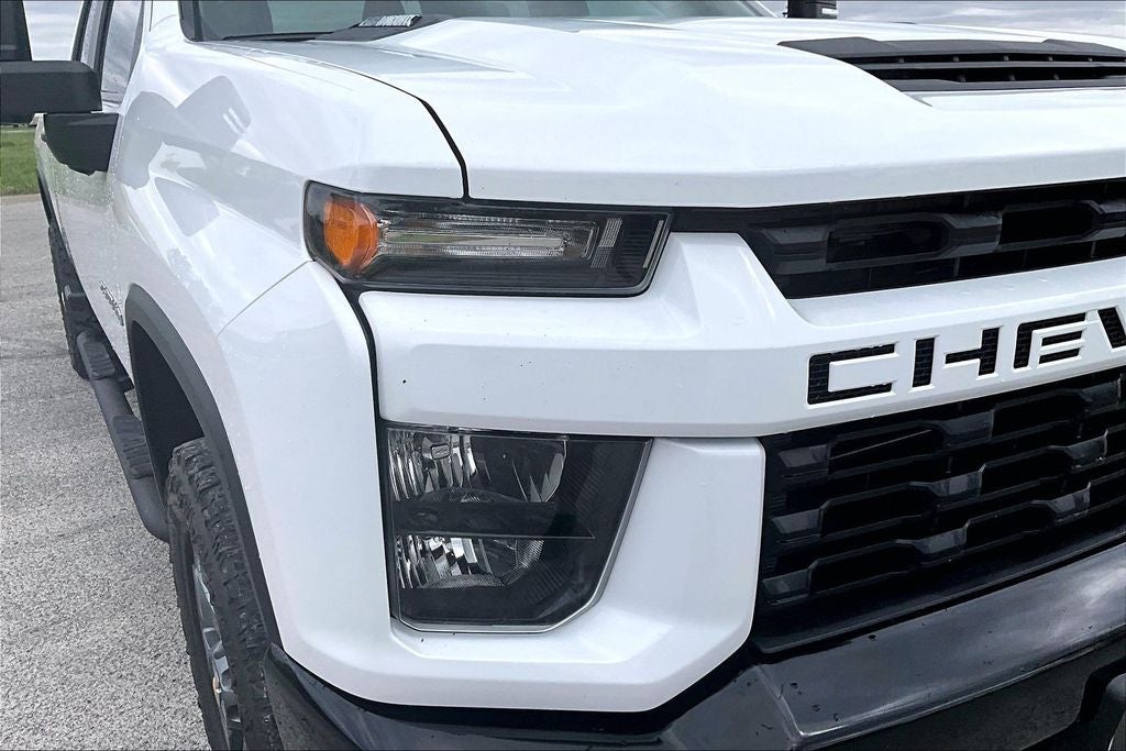 2023 Chevrolet Silverado HD Custom