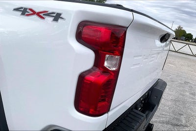 2023 Chevrolet Silverado HD Custom