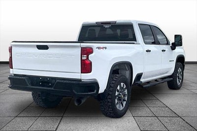 2023 Chevrolet Silverado HD Custom