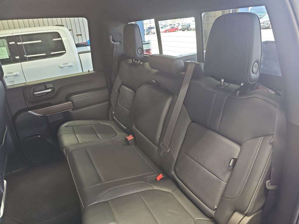 2022 Chevrolet Silverado HD High Country