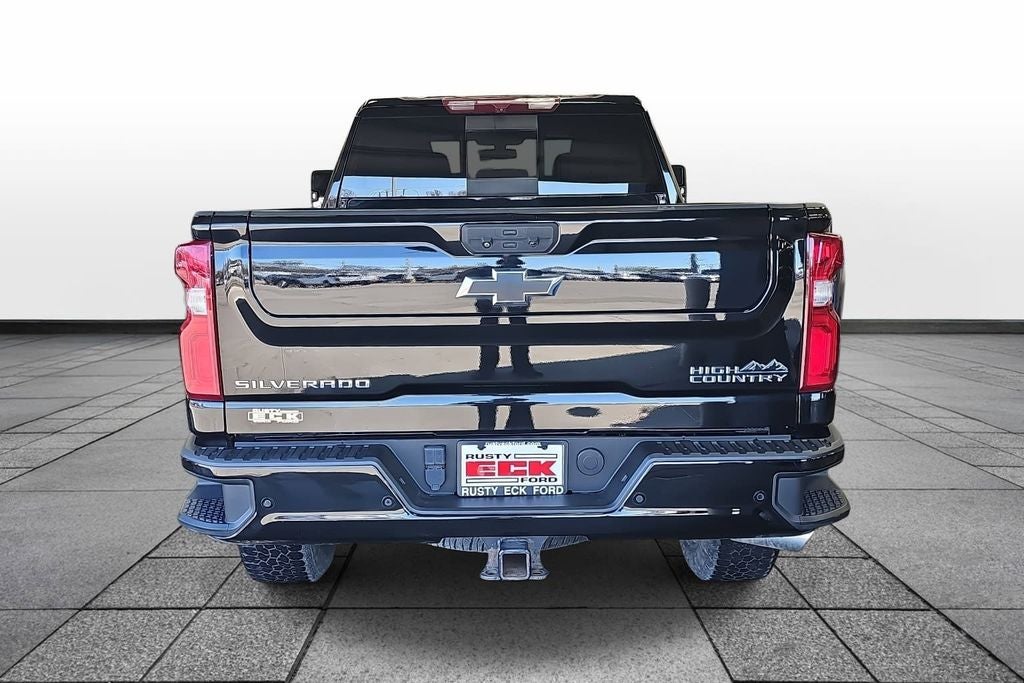 2022 Chevrolet Silverado HD High Country