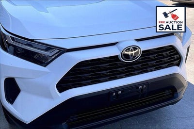 2024 Toyota RAV4 LE