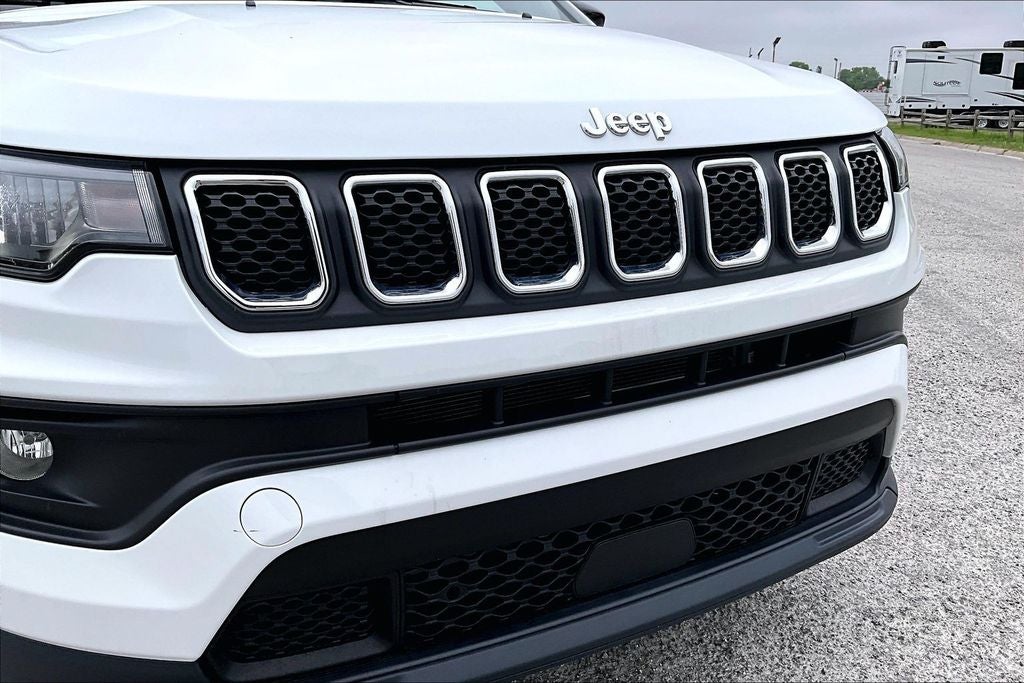 2024 Jeep Compass Latitude - Photo 28