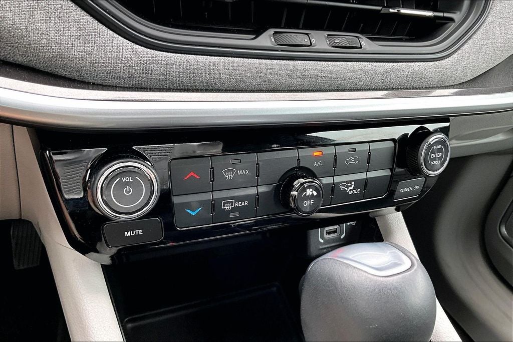 2024 Jeep Compass Latitude - Photo 30