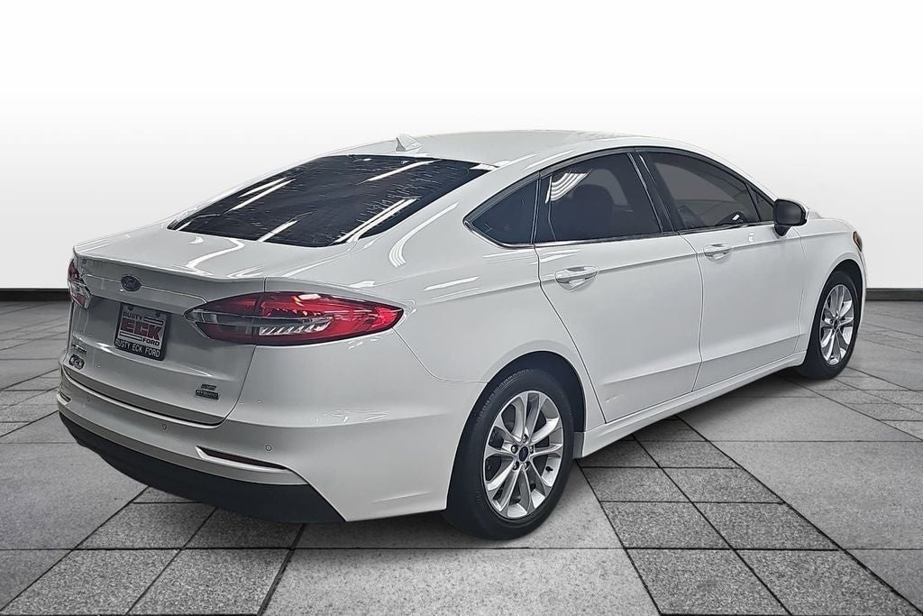 2020 Ford Fusion SE