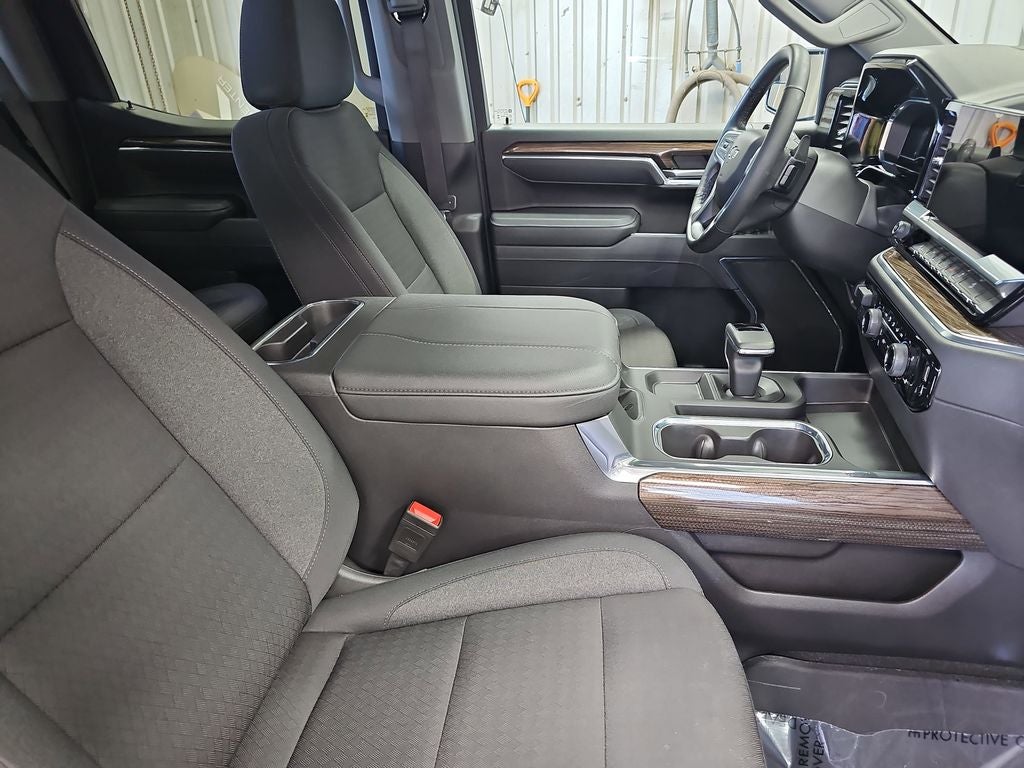 2025 Chevrolet Silverado LT Trail Boss