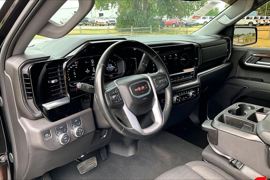 2024 GMC Sierra Elevation