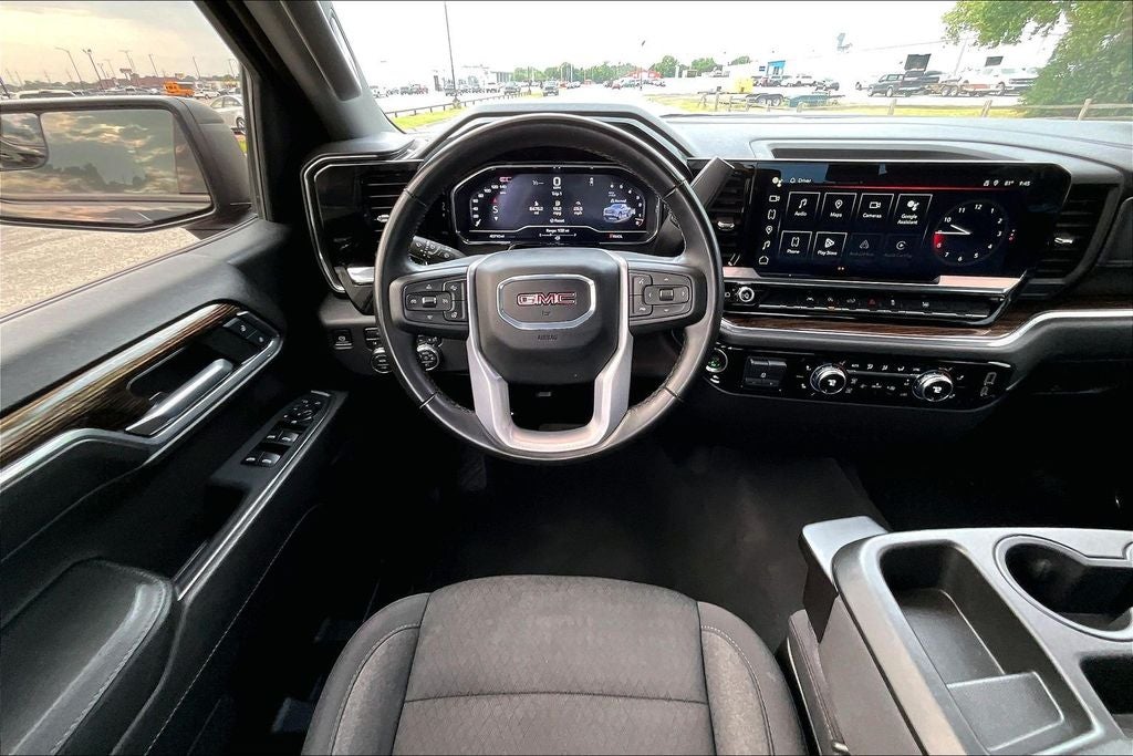 2024 GMC Sierra Elevation