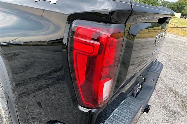 2024 GMC Sierra Elevation