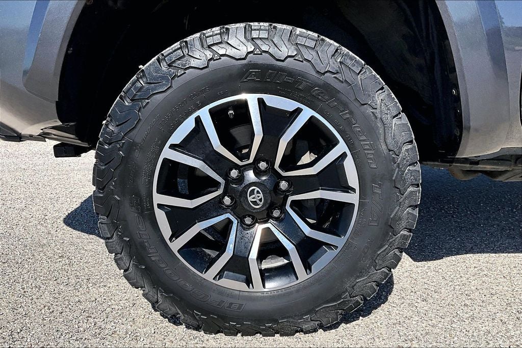 2021 Toyota Tacoma TRD Sport V6