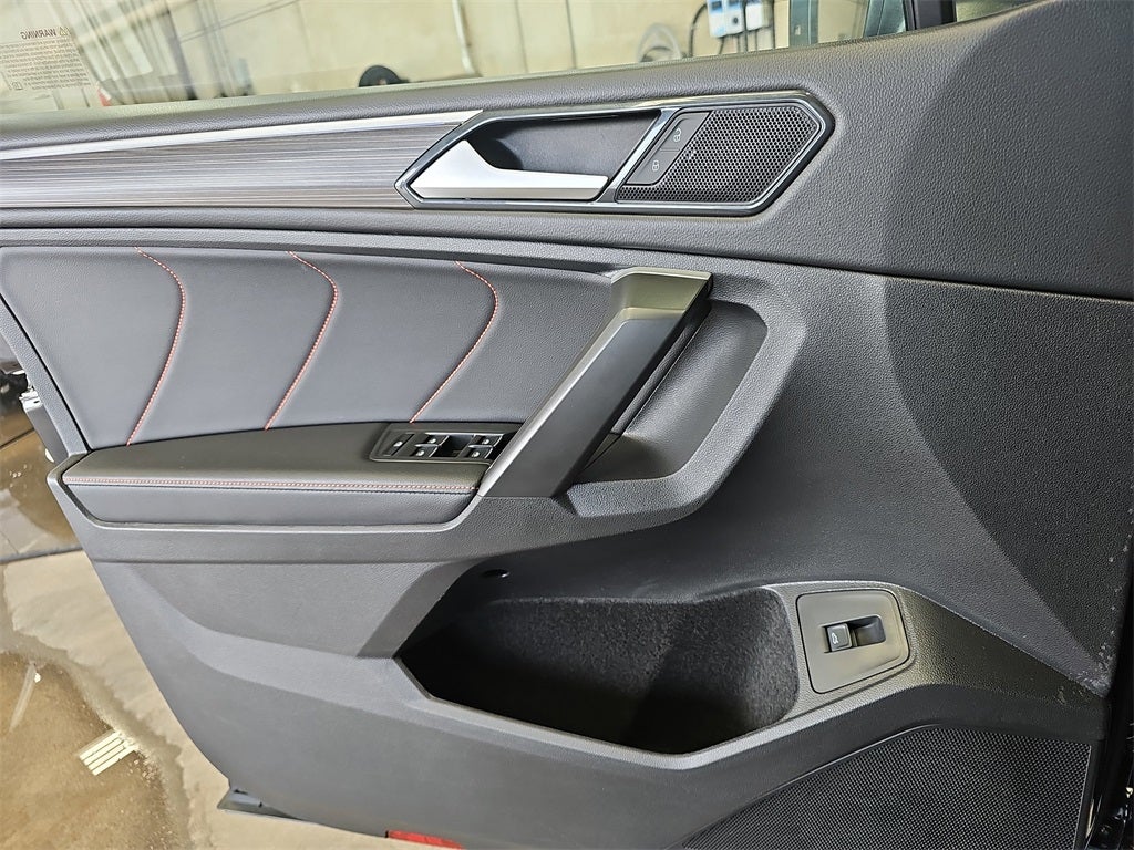 2024 Volkswagen Tiguan 2.0T Wolfsburg Edition