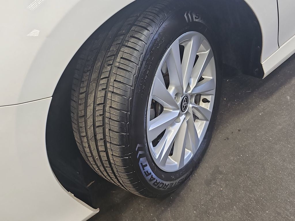 2023 Toyota CAMRY LE