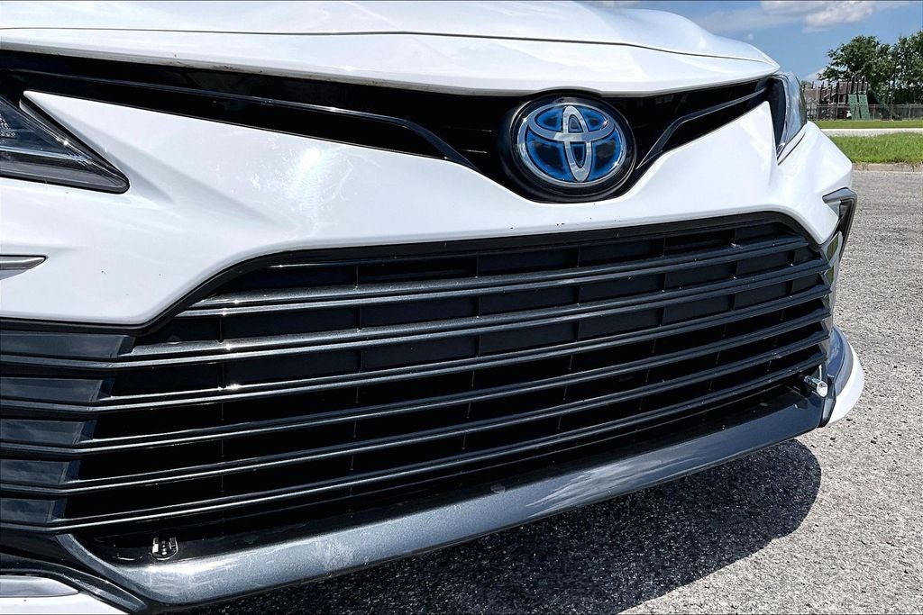 2021 Toyota Camry Hybrid LE