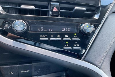 2021 Toyota Camry Hybrid LE