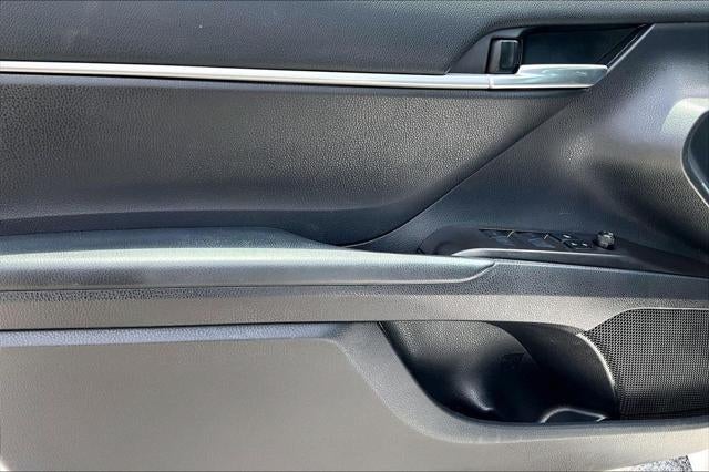 2021 Toyota Camry Hybrid LE