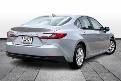 2025 Toyota CAMRY LE