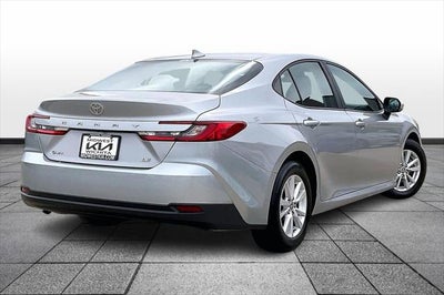 2025 Toyota CAMRY LE