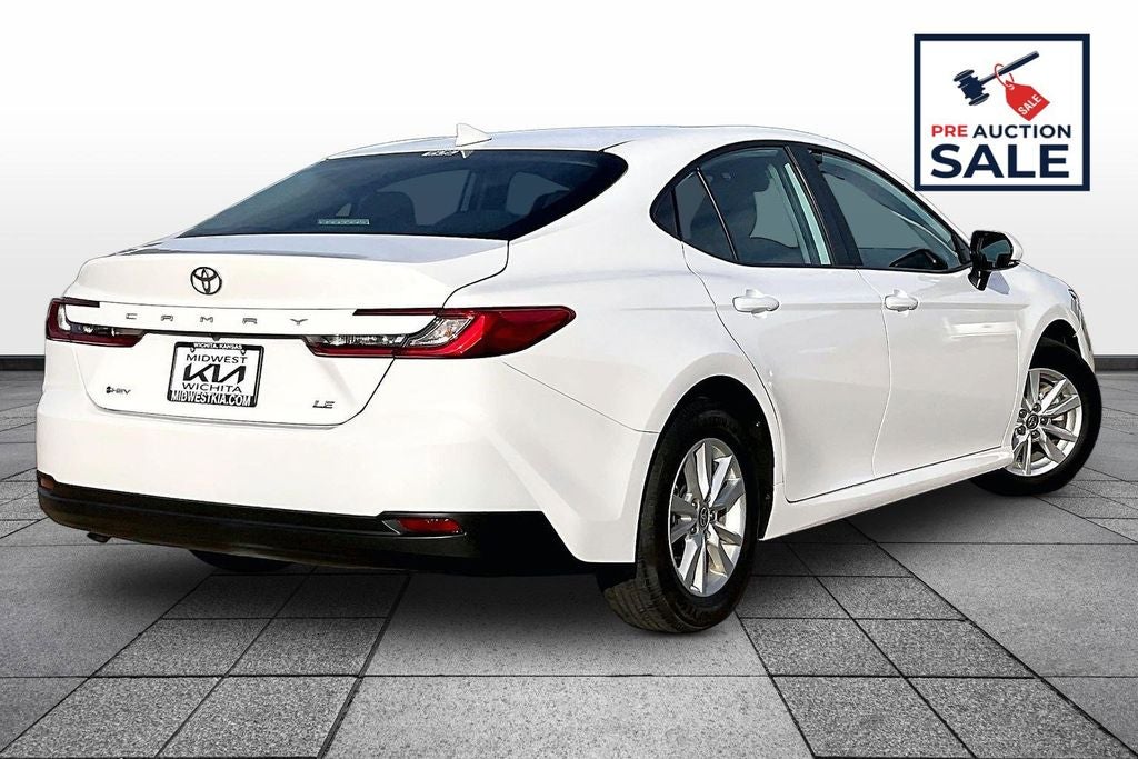 2025 Toyota CAMRY LE