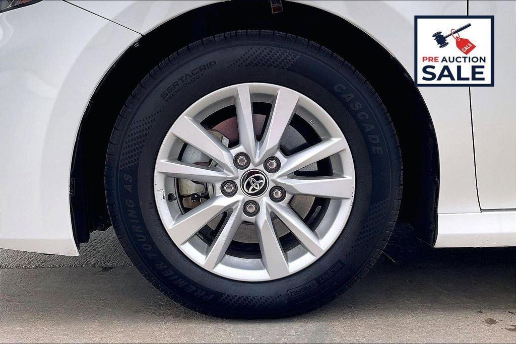 2025 Toyota CAMRY LE