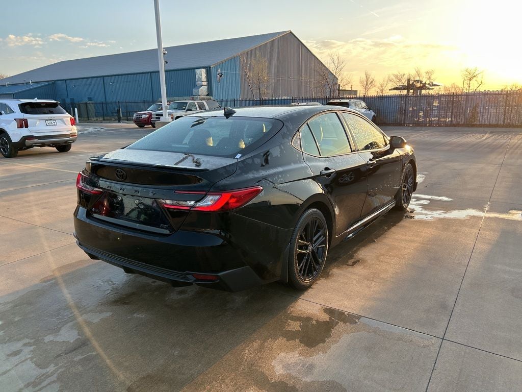 2025 Toyota CAMRY SE