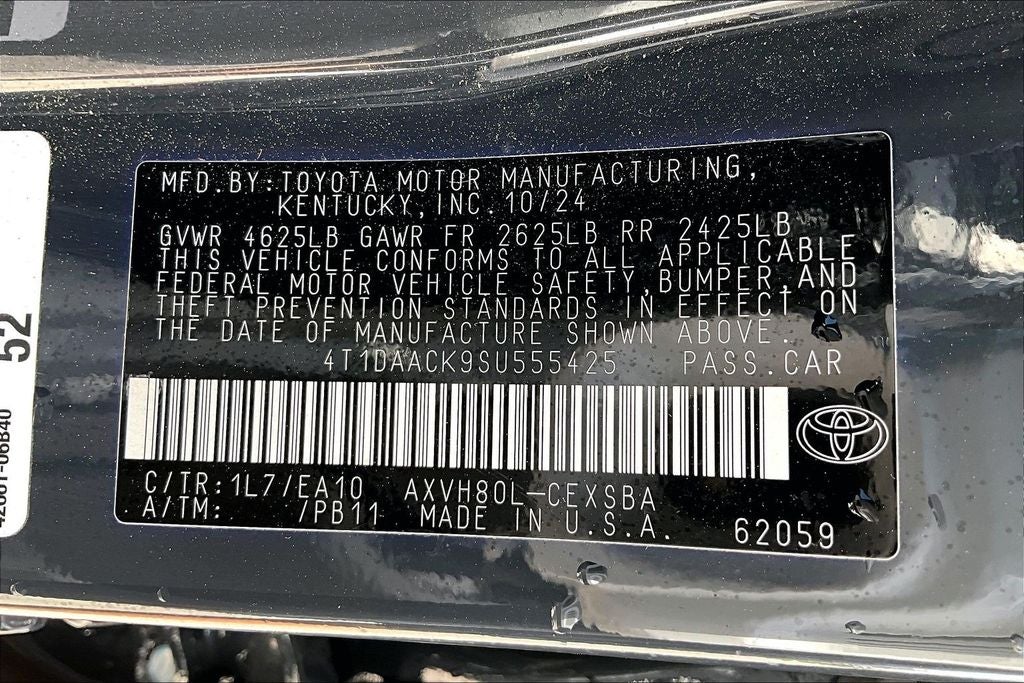 2025 Toyota CAMRY SE