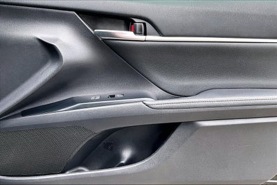 2020 Toyota Camry Hybrid XLE
