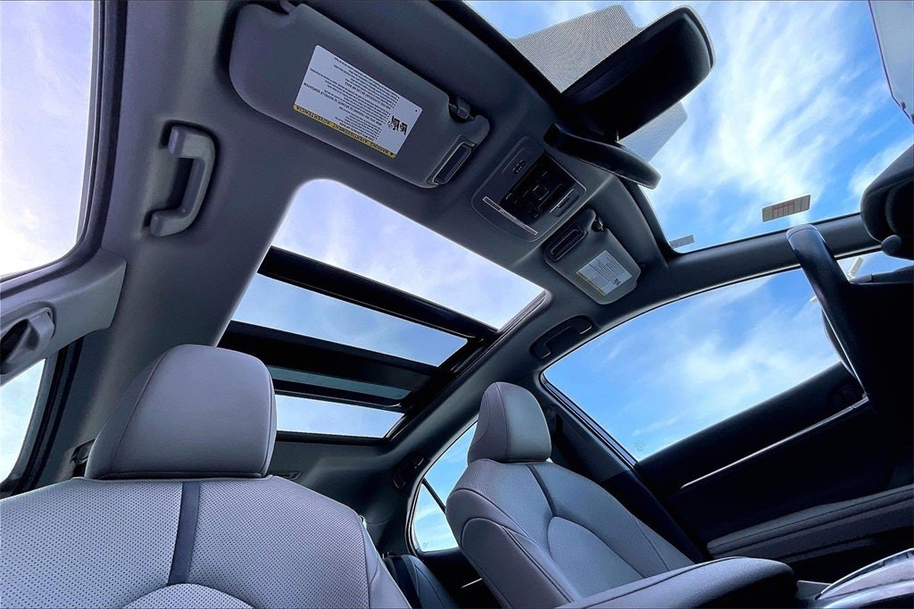 2023 Toyota CAMRY XLE