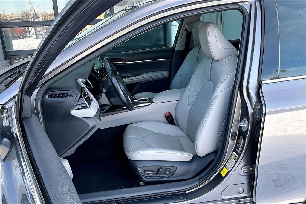 2023 Toyota CAMRY XLE