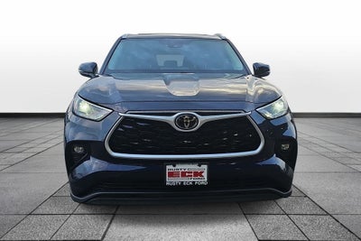 2022 Toyota Highlander XLE