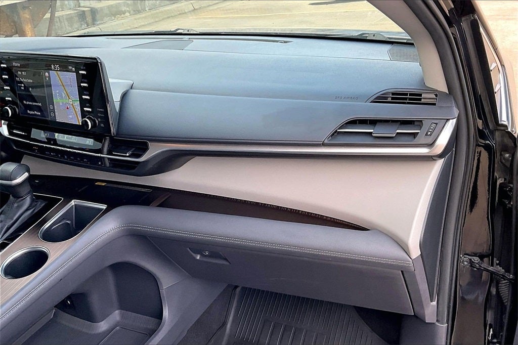 2022 Toyota SIENNA XLE XLE 8 Passenger