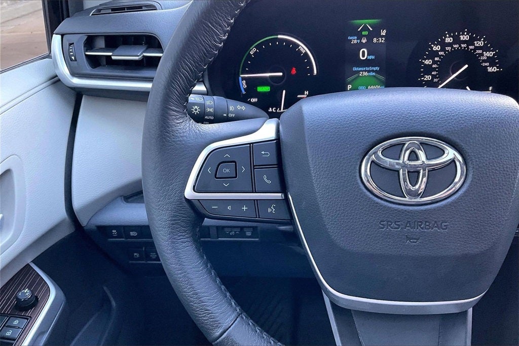 2022 Toyota SIENNA XLE XLE 8 Passenger