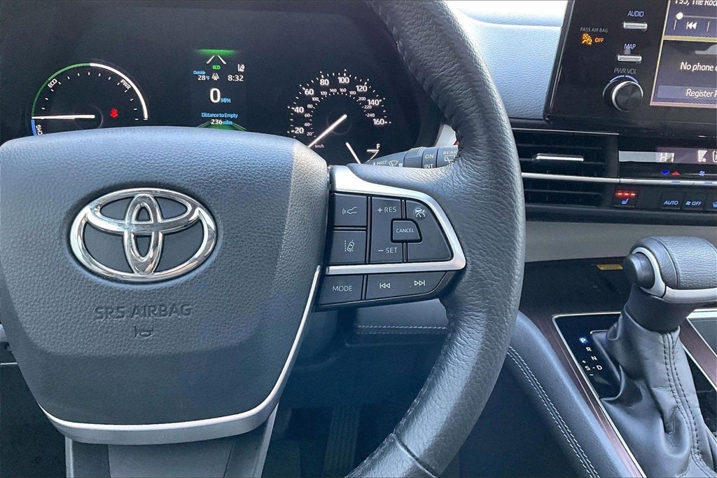 2022 Toyota SIENNA XLE XLE 8 Passenger
