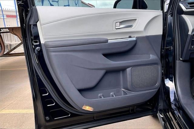 2022 Toyota SIENNA XLE XLE 8 Passenger