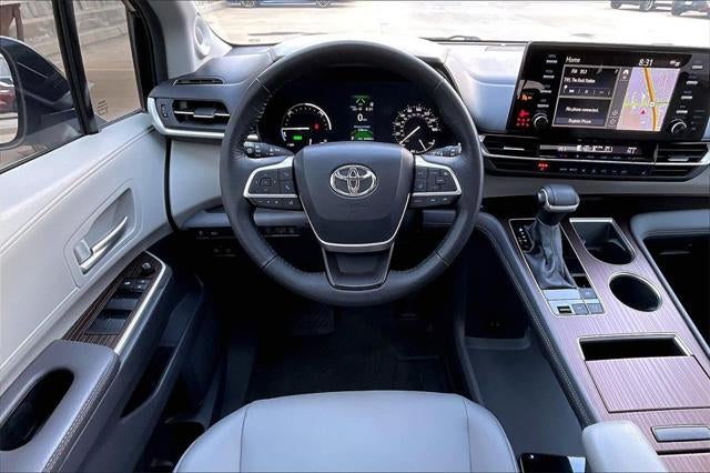 2022 Toyota SIENNA XLE XLE 8 Passenger