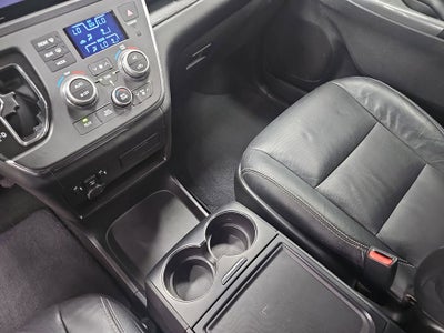 2018 Toyota SIENNA SE 3.5L SE 8 Passenger