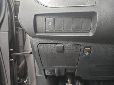 2018 Toyota SIENNA SE 3.5L SE 8 Passenger