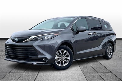 2025 Toyota SIENNA XLE XLE 7 Passenger