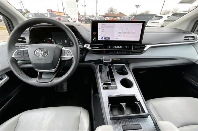 2025 Toyota SIENNA XLE XLE 7 Passenger